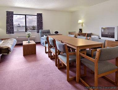 Super 8 By Wyndham Fond Du Lac Ruang foto