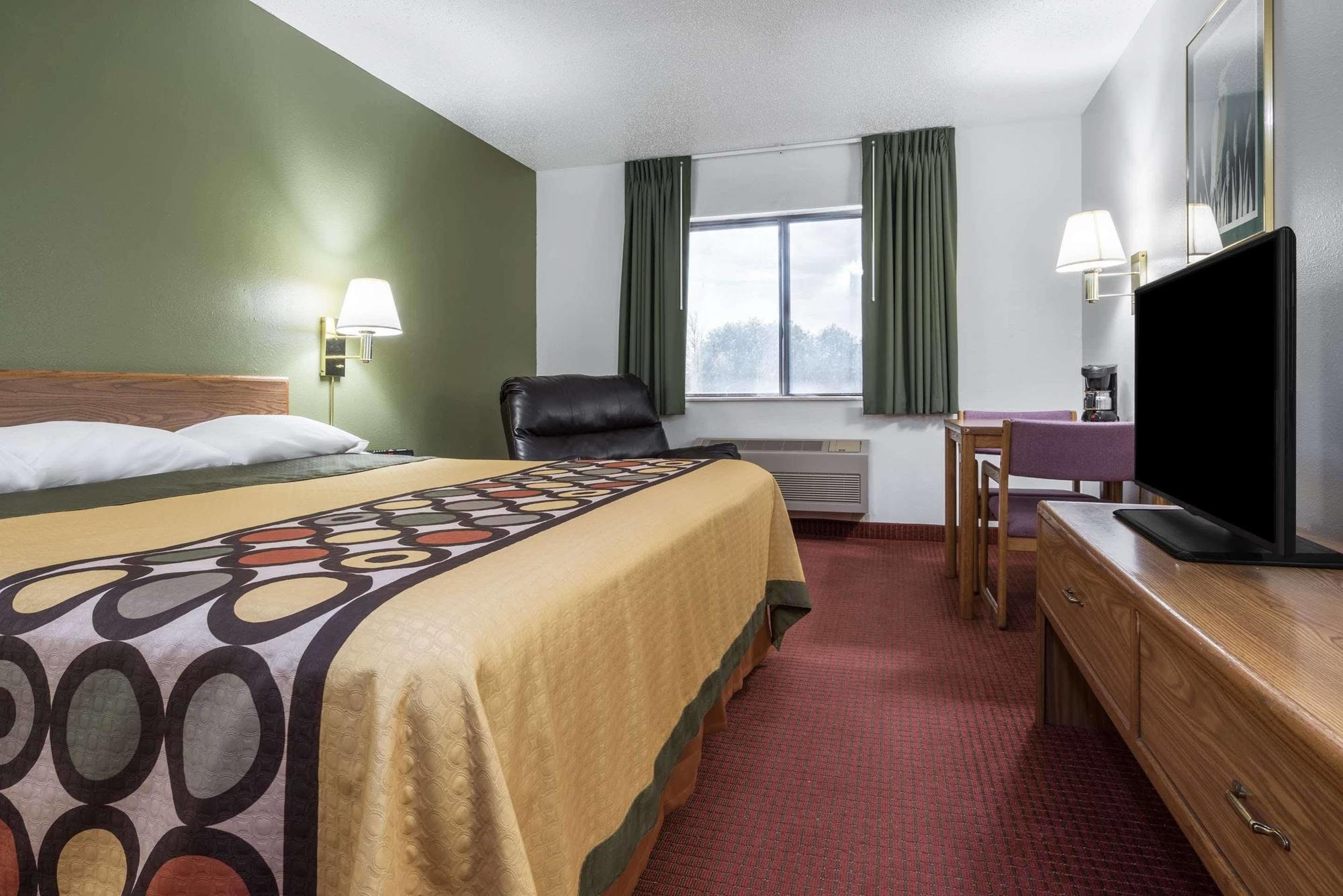 Super 8 By Wyndham Fond Du Lac Bagian luar foto